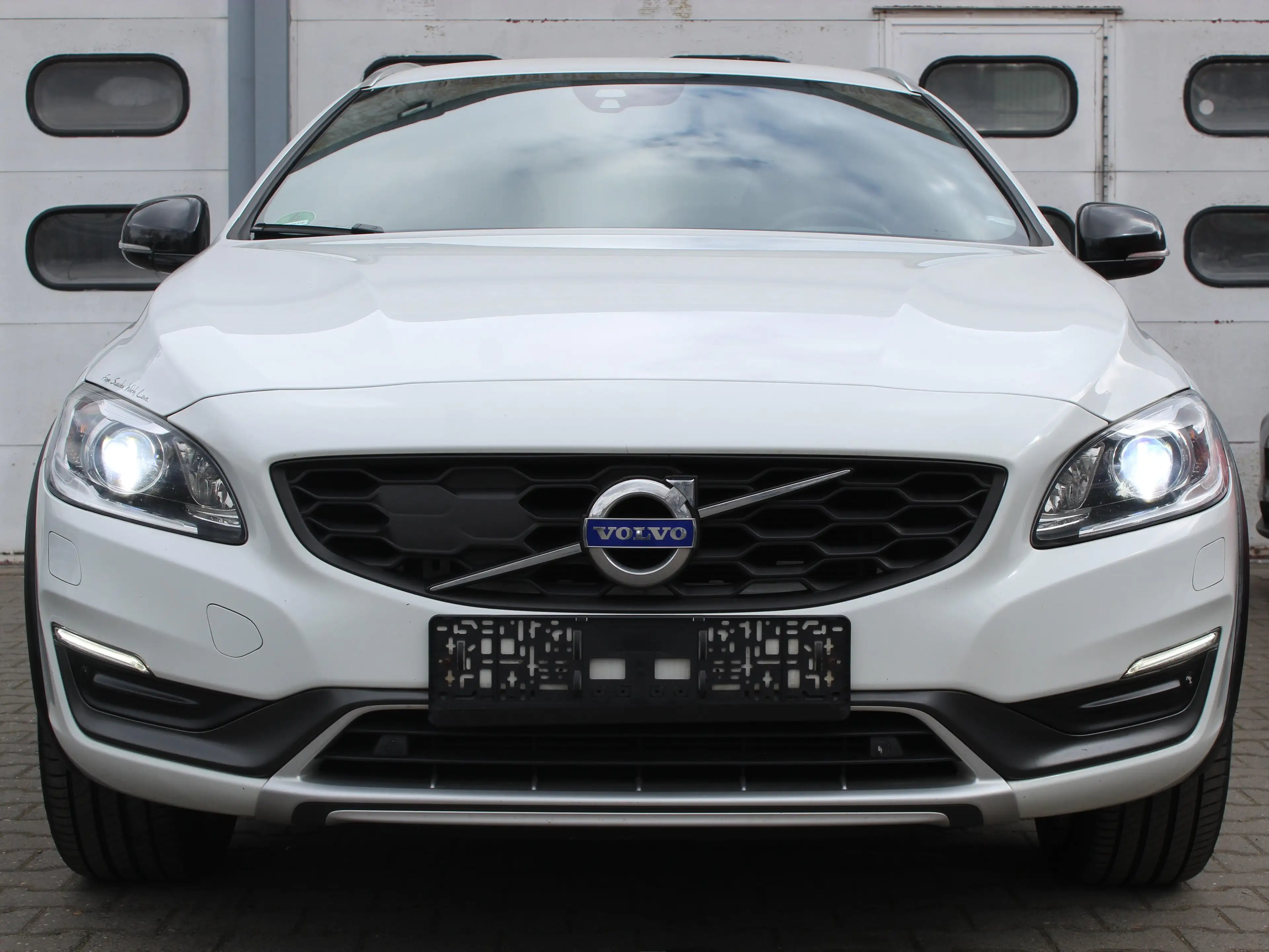 Volvo V60 Cross Country Summum — photo 2