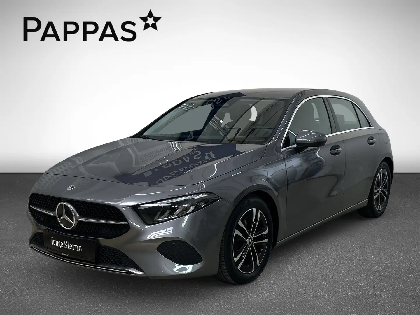 Mercedes-Benz A 180 d Kompaktlimousine Österreich-Edition PTS Grau - 2