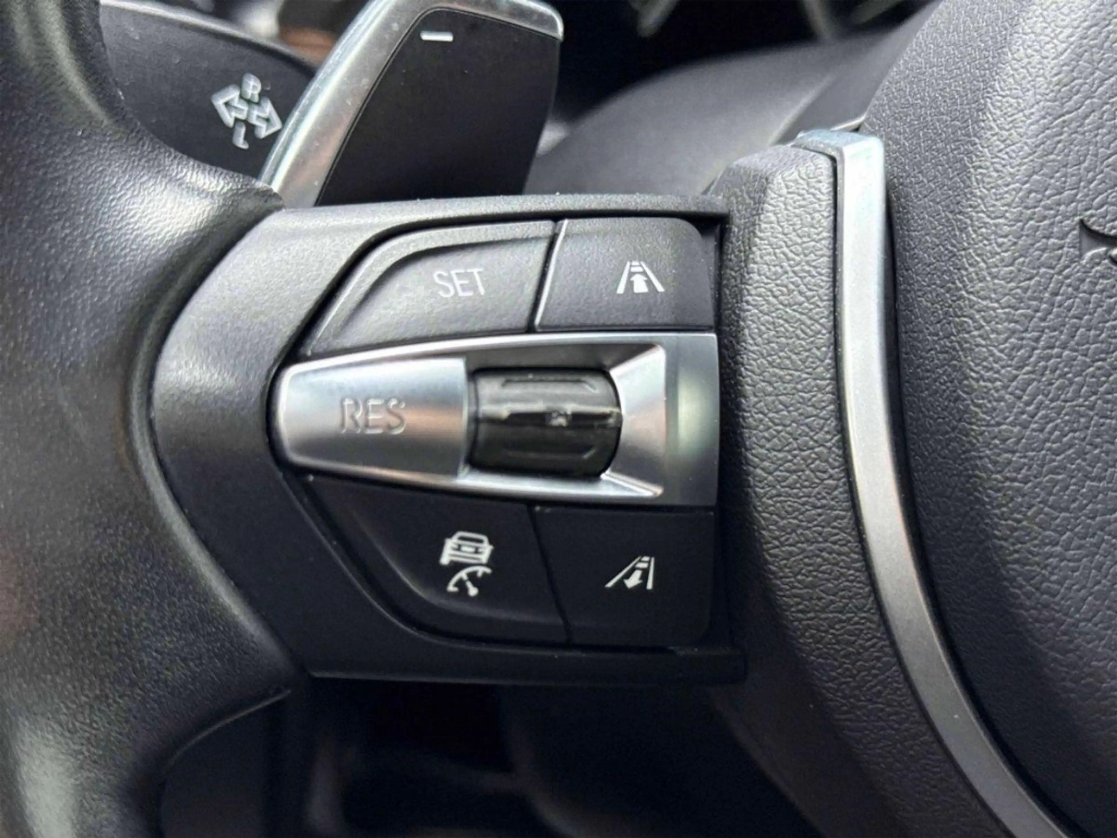 BMW X4 2.0d M Sport, HUD, Glasdach, AHK, LED, Allrad — photo 24