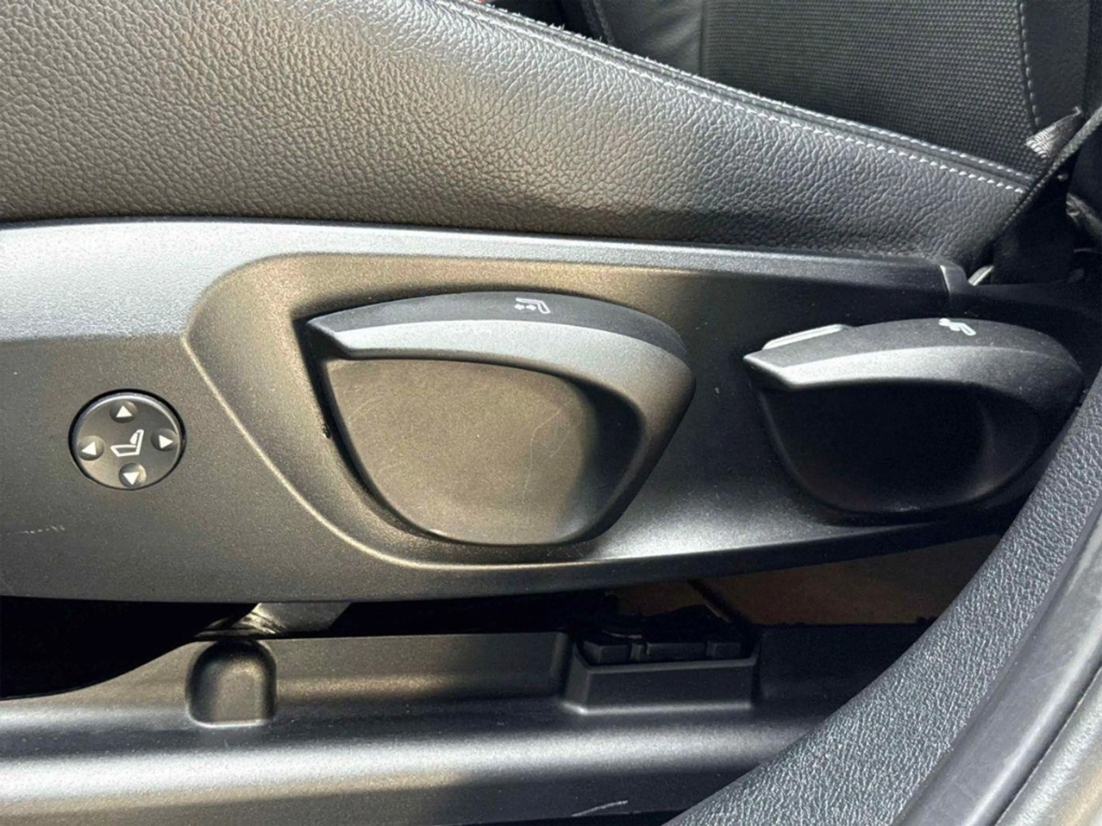 BMW X4 2.0d M Sport, HUD, Glasdach, AHK, LED, Allrad — photo 20