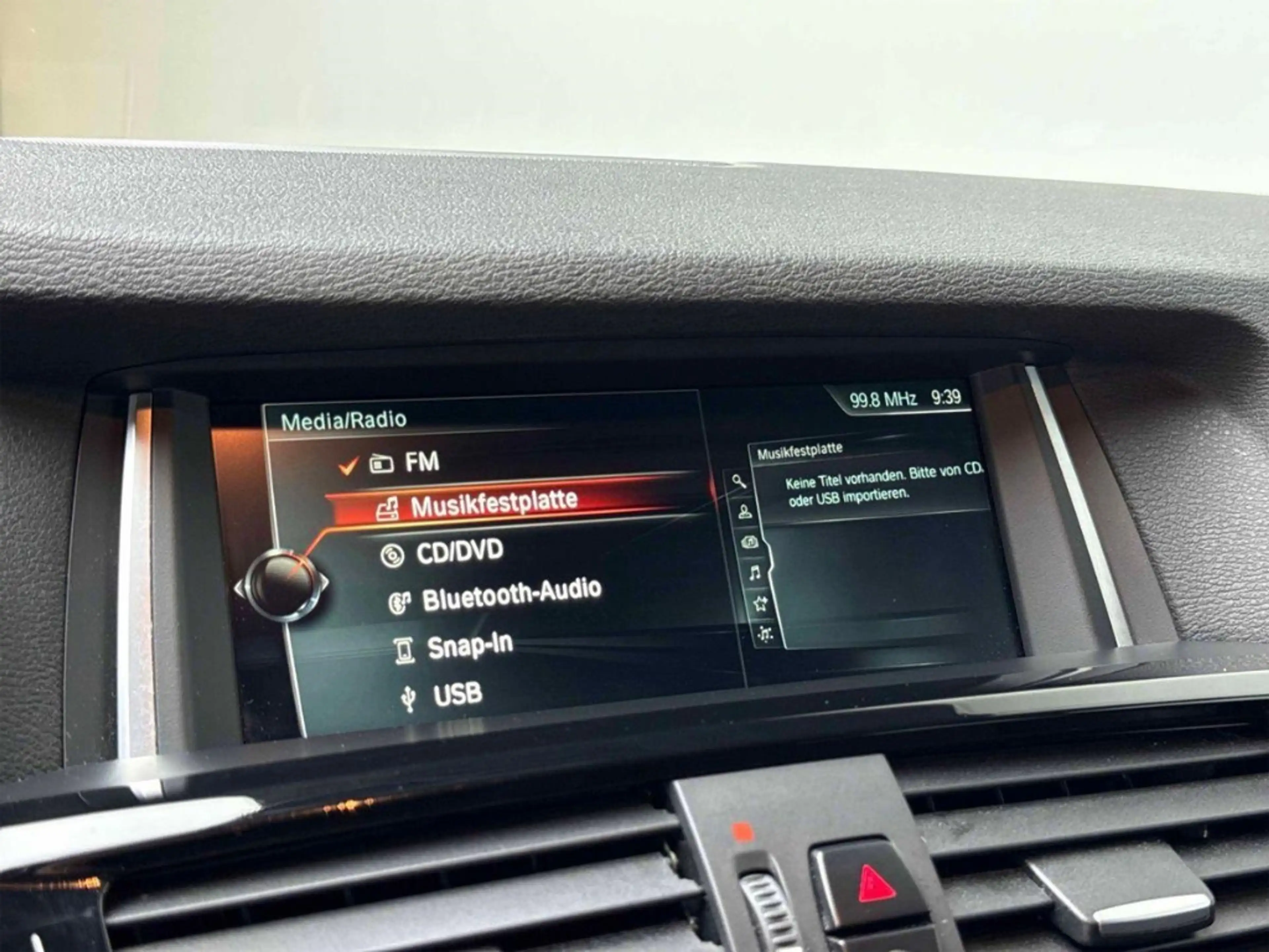 BMW X4 2.0d M Sport, HUD, Glasdach, AHK, LED, Allrad — photo 29