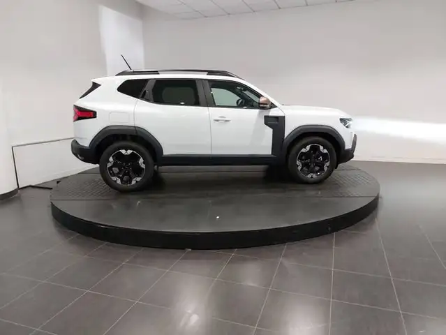Dacia Duster view 4