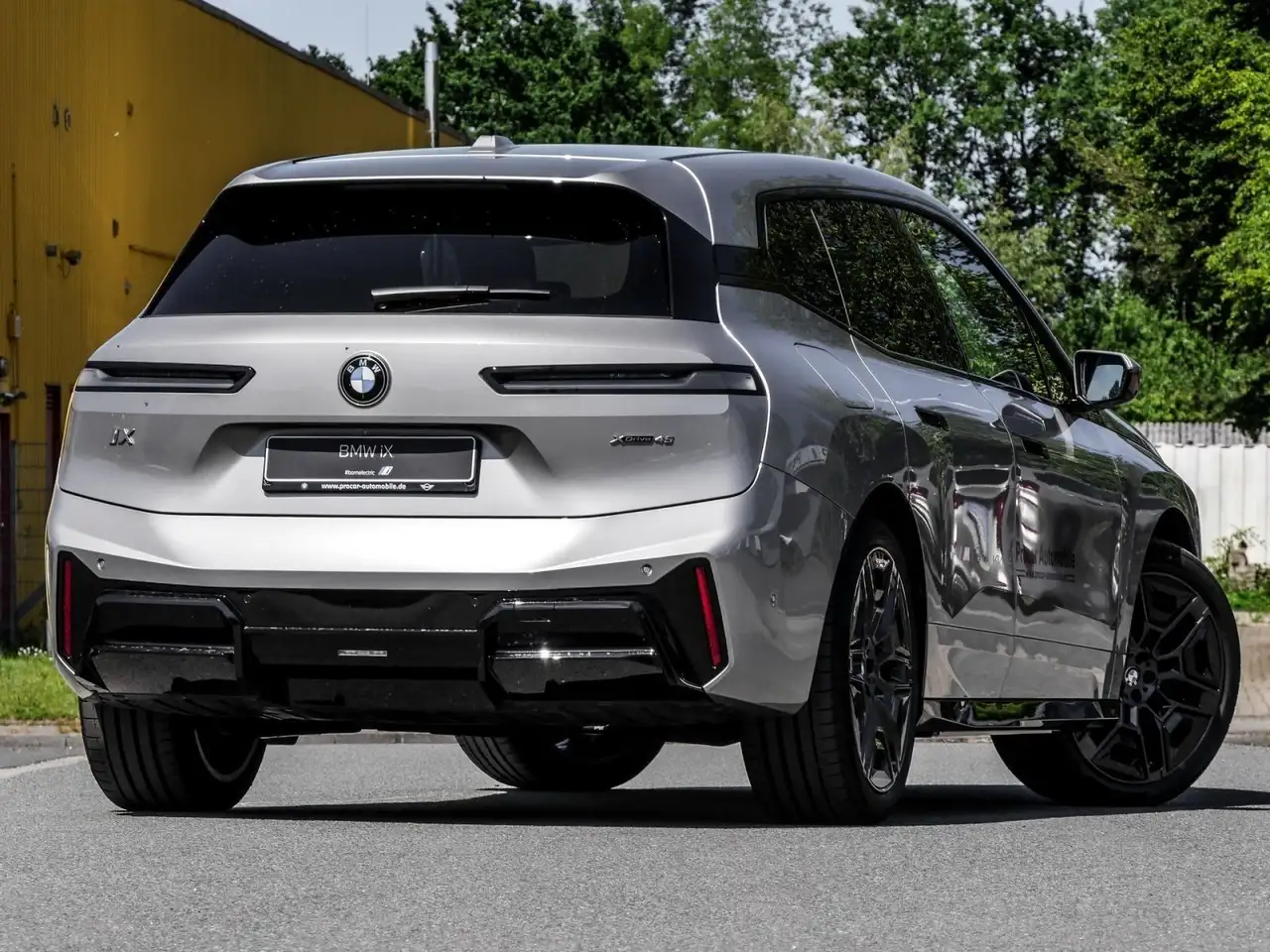 BMW iX xDrive45 MSportPro DAProf PAProf DAB NAVI 22" 2