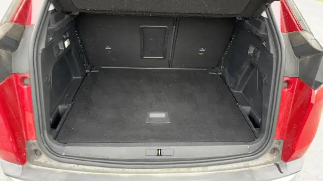 Peugeot 3008 view 14