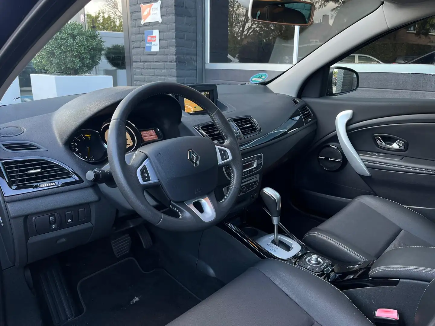 Renault Megane Estate 2.0 Bose, Automaat, Pano, Navi, Cruise, Blu Zwart - 2