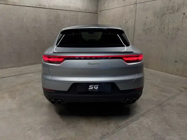 Porsche Cayenne view 5