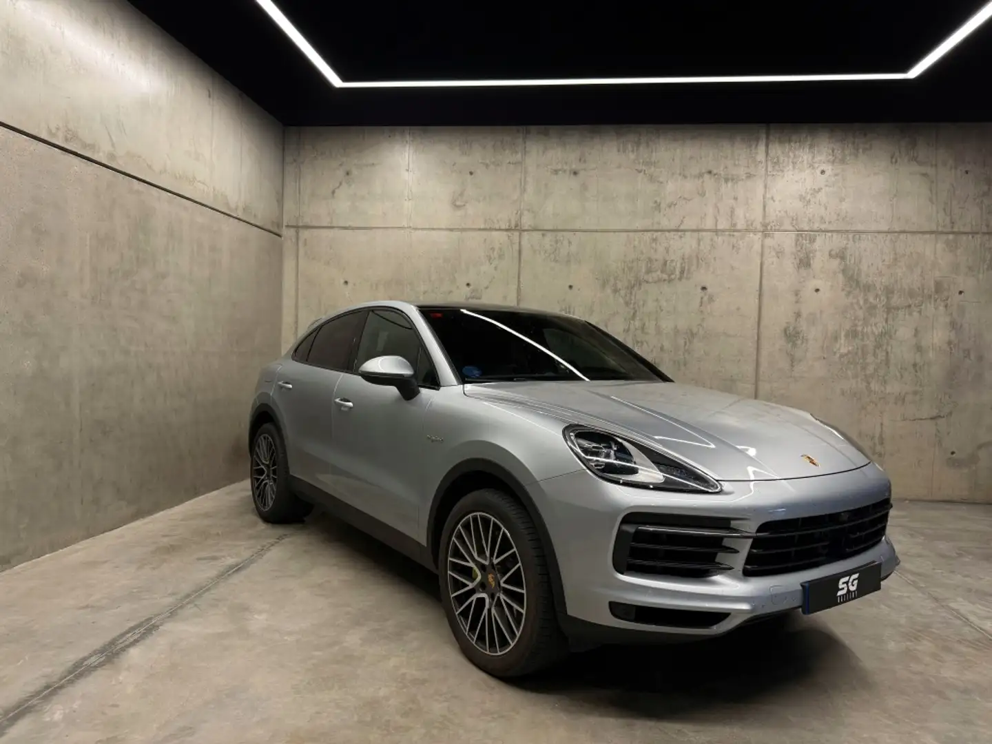 Porsche Cayenne E-Hybrid Coupé Aut. Plateado - 1