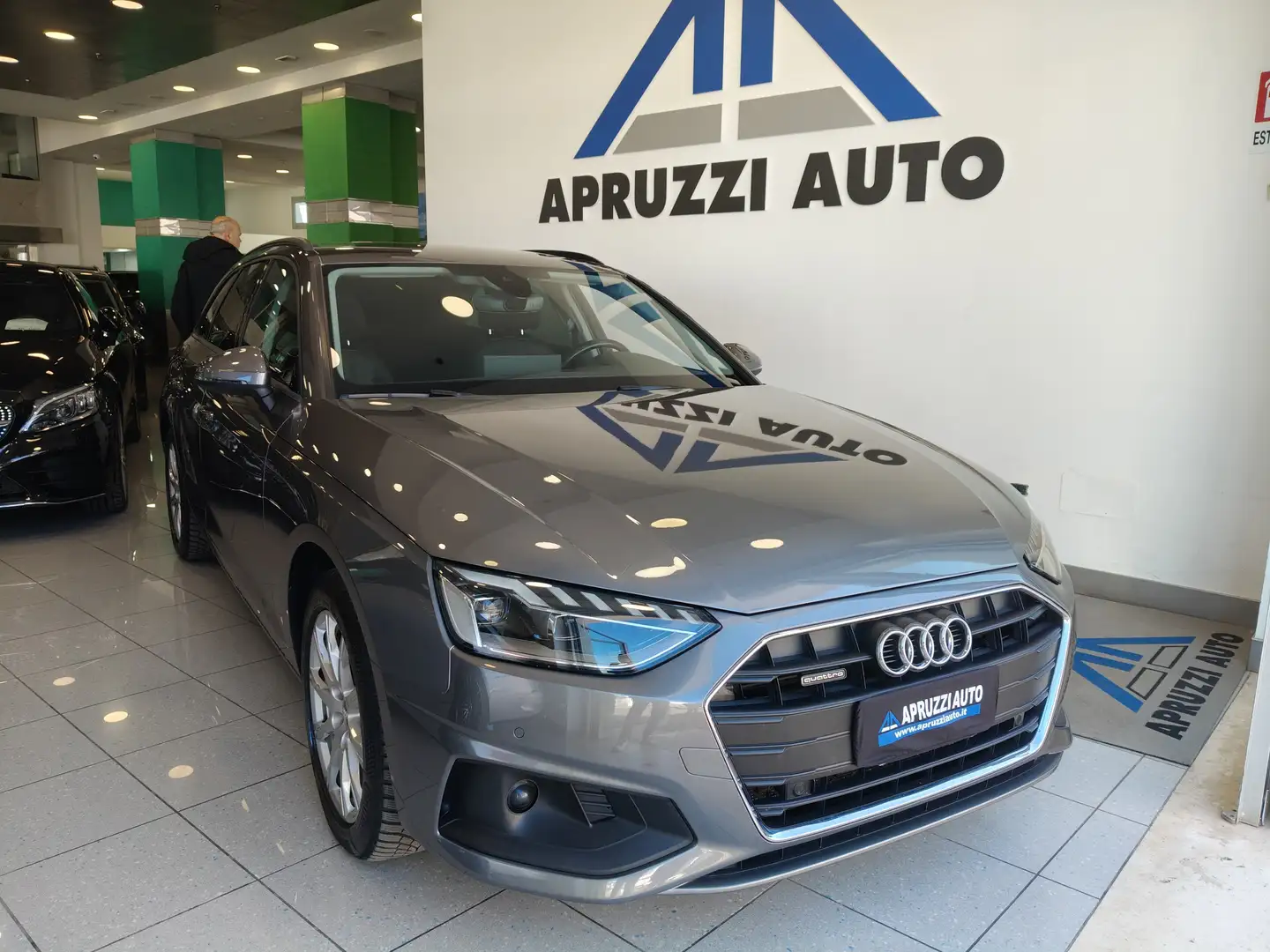 Audi A4 A4 Avant 40 2.0 tdi Business quattro 190cv NAVI Grigio - 1