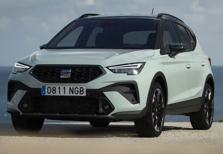 SEAT Arona 2022, foto 2
