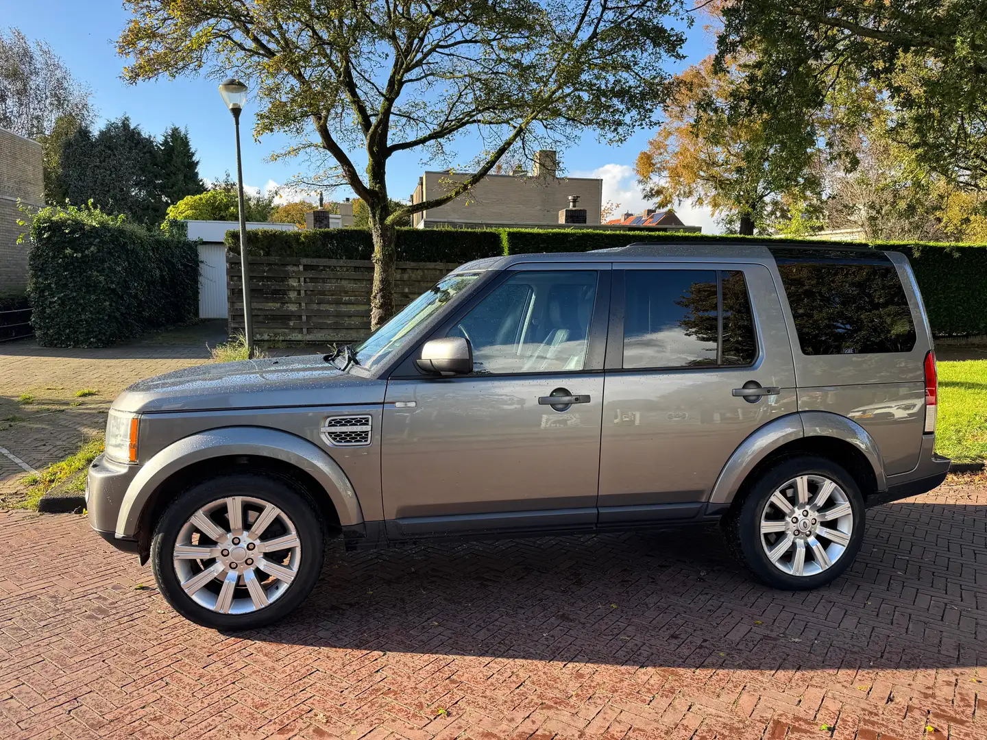 Land Rover Discovery Discovery 3.0 SDV6 HSE Zilver - 2