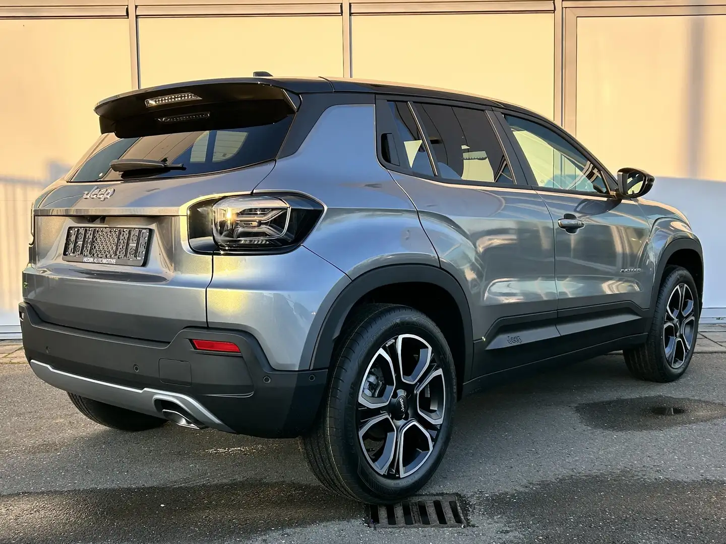 Jeep Avenger 1.2 e-Hybrid Summit | FULL LED | JBL | CAMERA | PA Grijs - 2