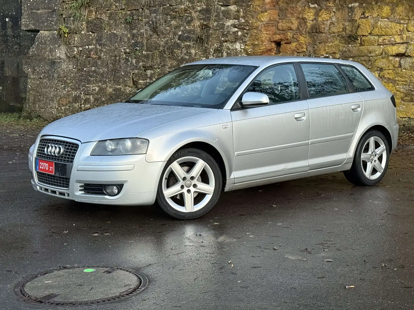 Audi A3 SportBack 2.0 TDI Attraction DPF Gris - 1