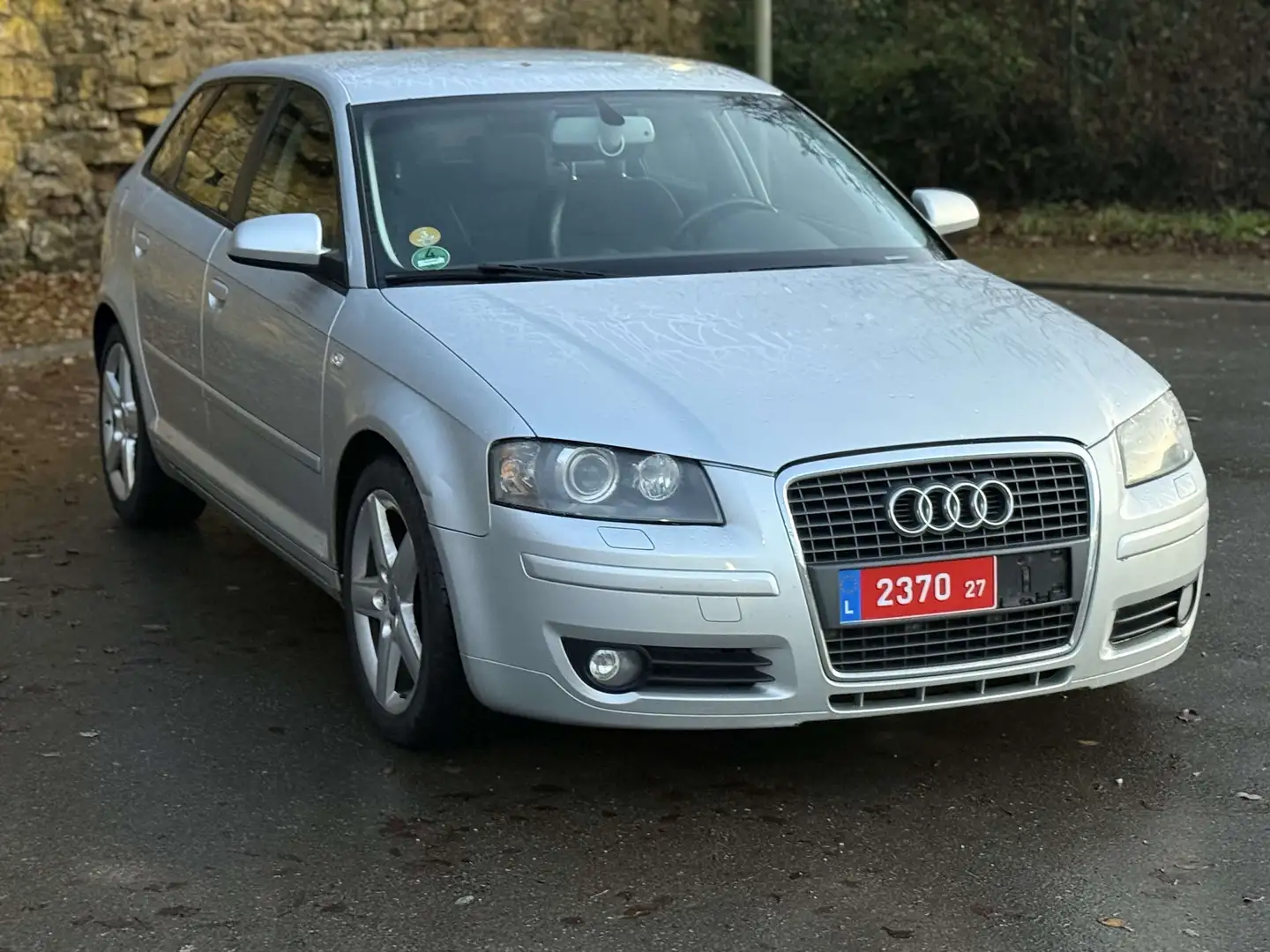 Audi A3 SportBack 2.0 TDI Attraction DPF Gris - 2