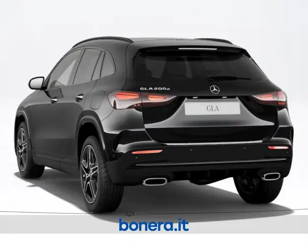 Mercedes-Benz Gla view 4