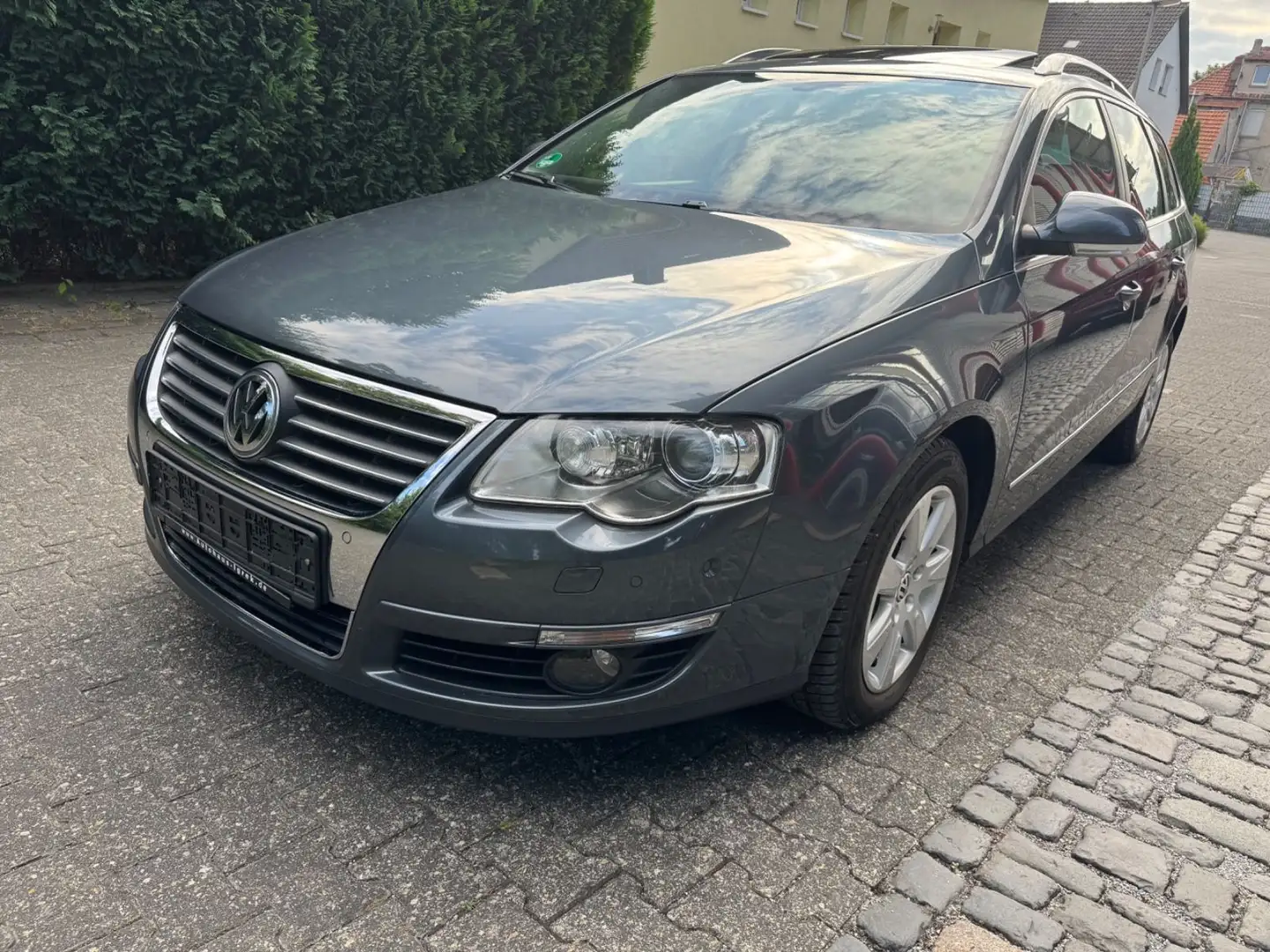 Volkswagen Passat Variant Sportline Grau - 1