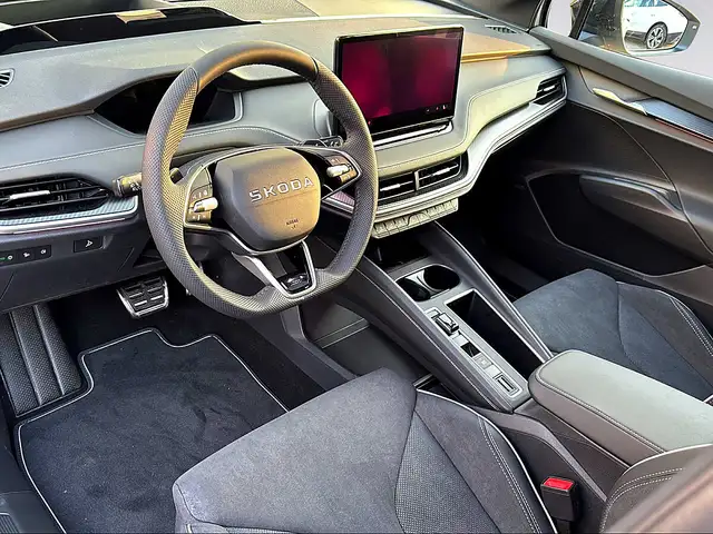 Skoda Enyaq Coupe 85 82kWh Sportline Ansicht 9