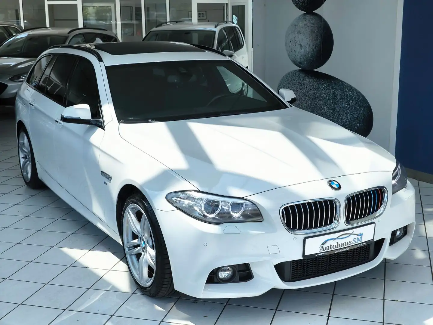 BMW 520 d*xDrive*Panorama*Ahk*Keyless*8 Fach*M-Sport* Bianco - 1