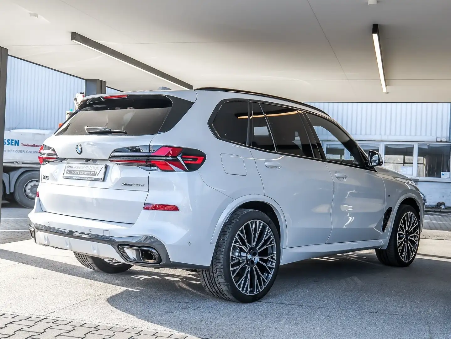 BMW X5 xDrive30d M Sport HUD PANO ACC AHK 360°KAM Weiß - 2