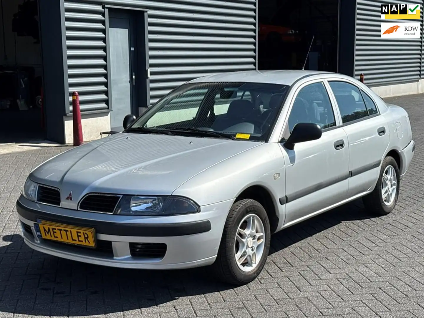 Mitsubishi Carisma 1.6 Classic , airco , trekhaak Gri - 1