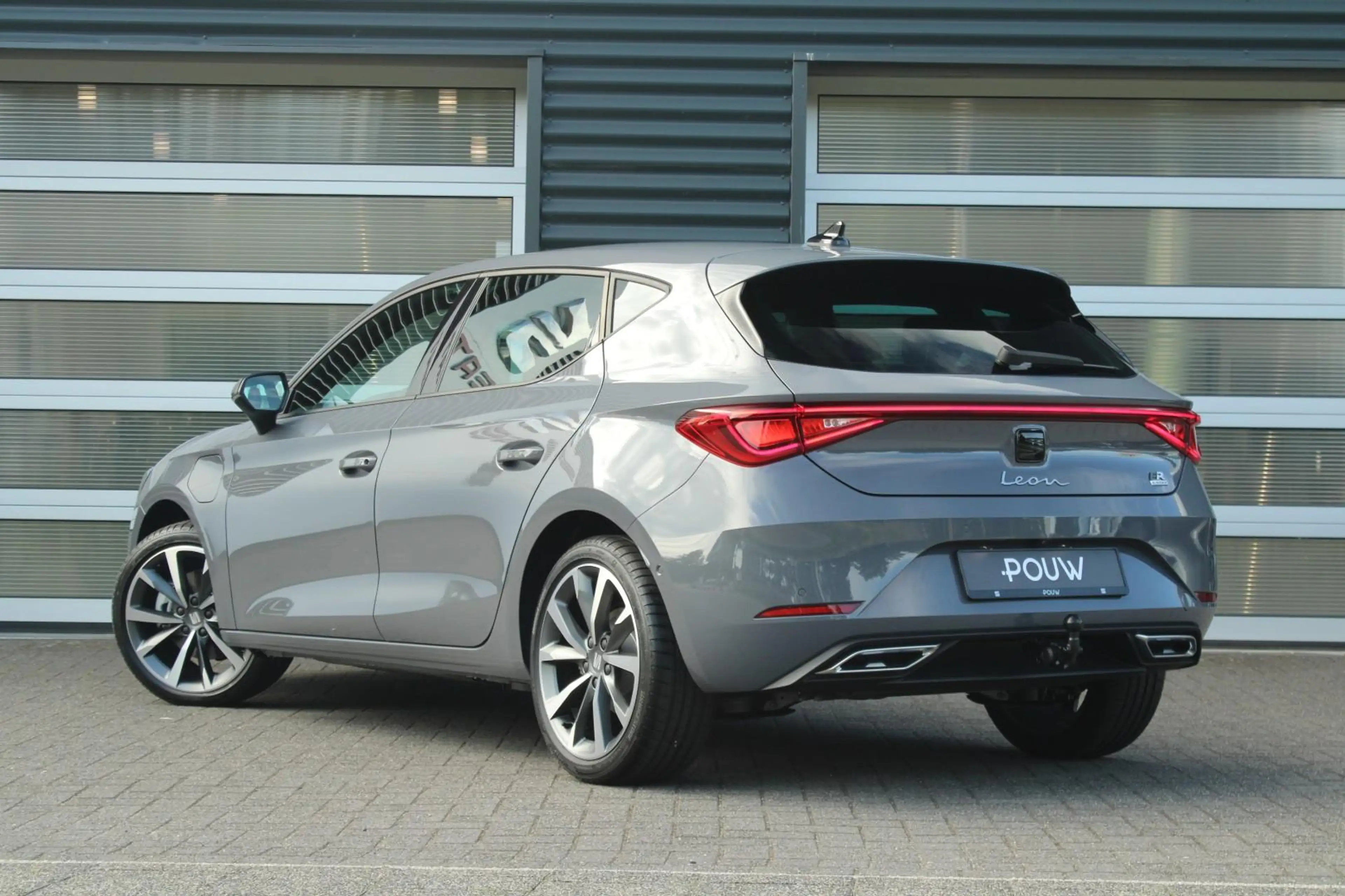 SEAT Leon e-Hybrid 1.5 TSI 204pk DSG FR Business | LMV 18'' | Trekhaa — photo 13