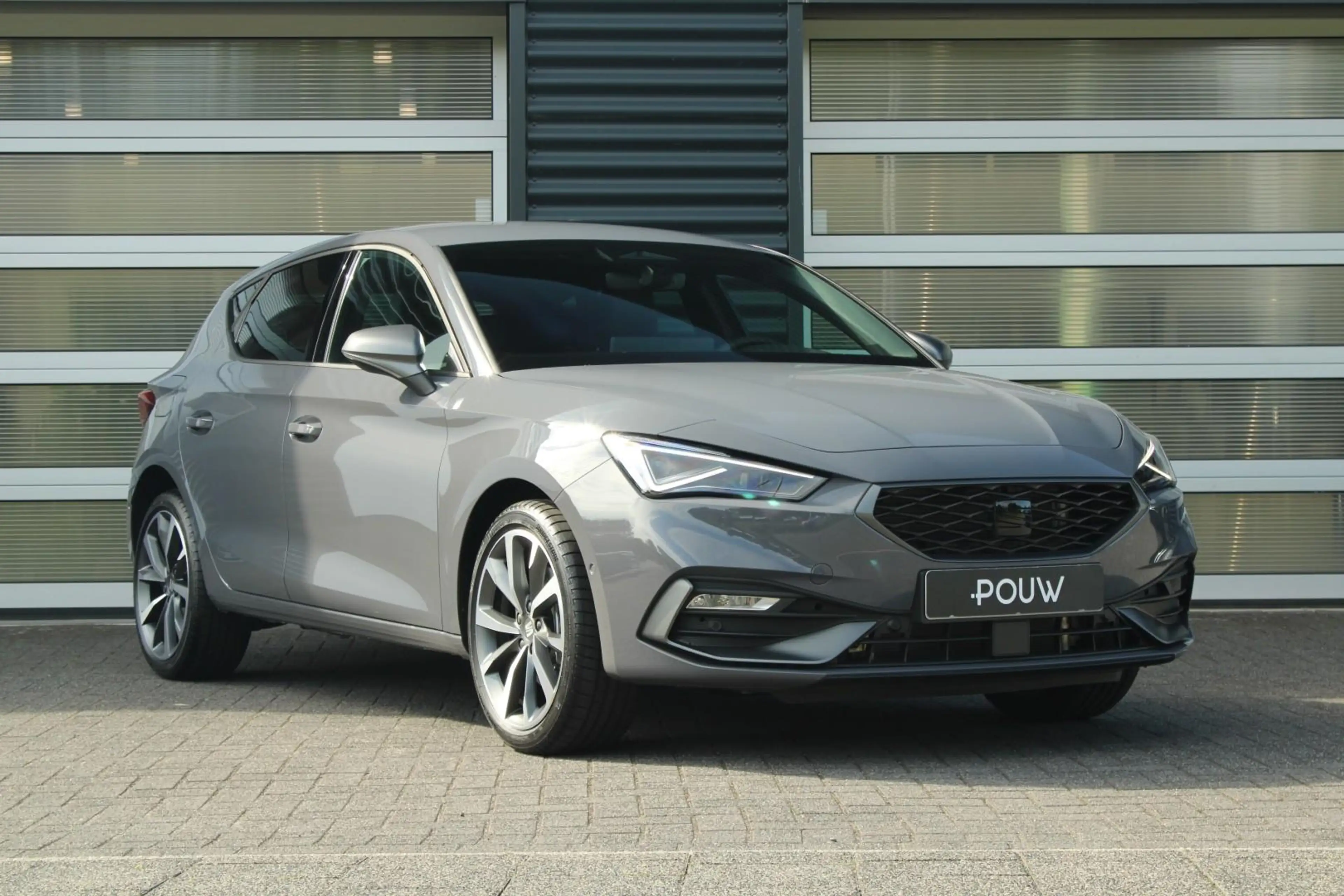 SEAT Leon e-Hybrid 1.5 TSI 204pk DSG FR Business | LMV 18'' | Trekhaa — photo 8