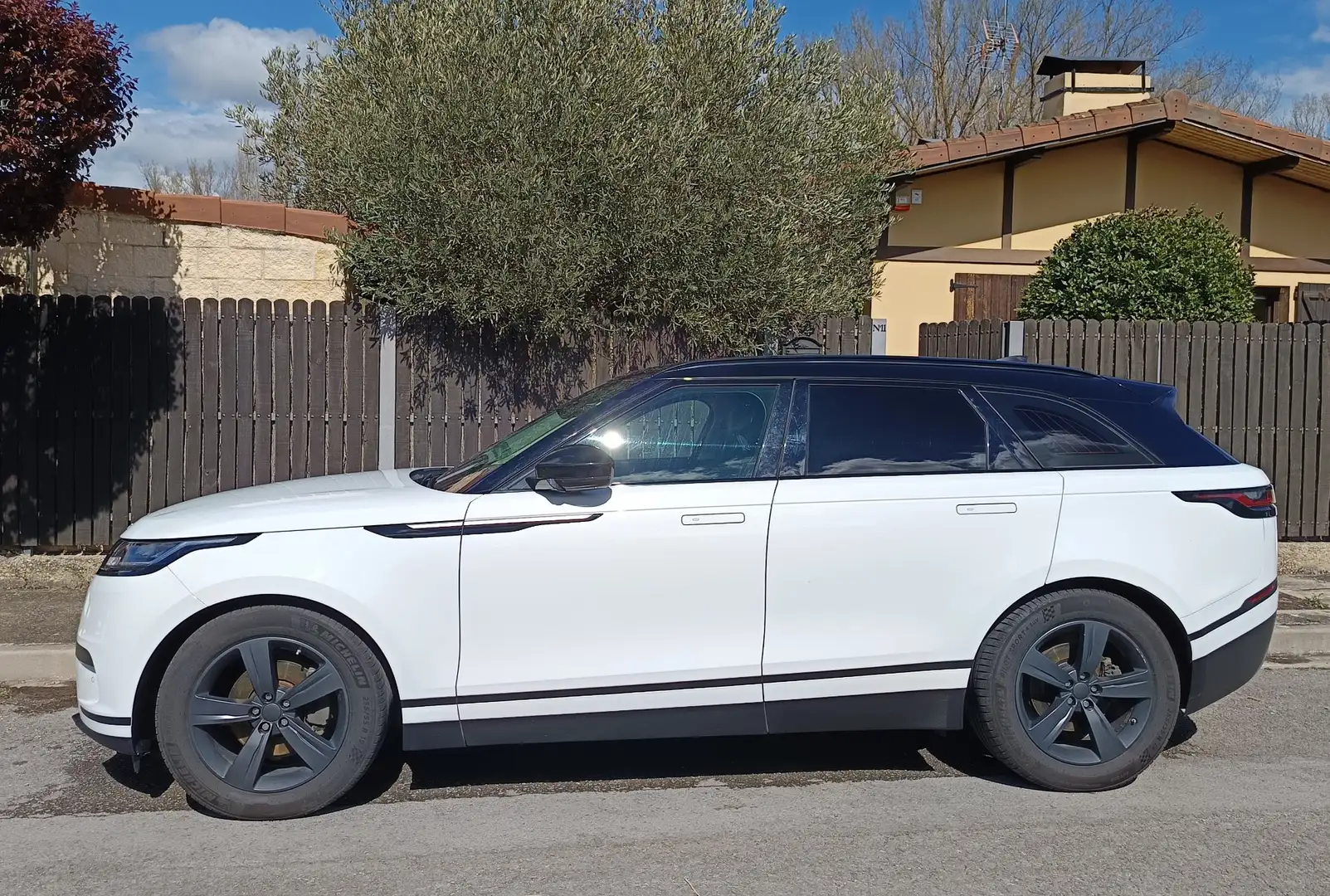 Land Rover Range Rover Velar 2.0D HSE 4WD Aut. 240 - 1