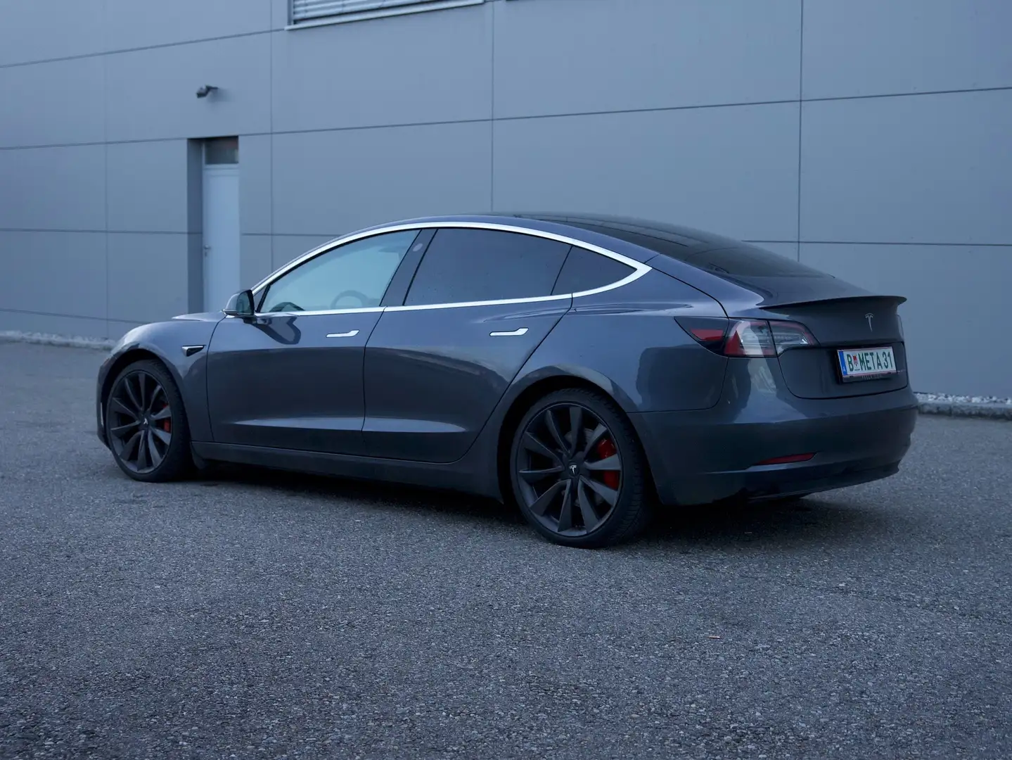 Tesla Model 3 Model 3 Performance AWD 57,5kWh Grau - 2