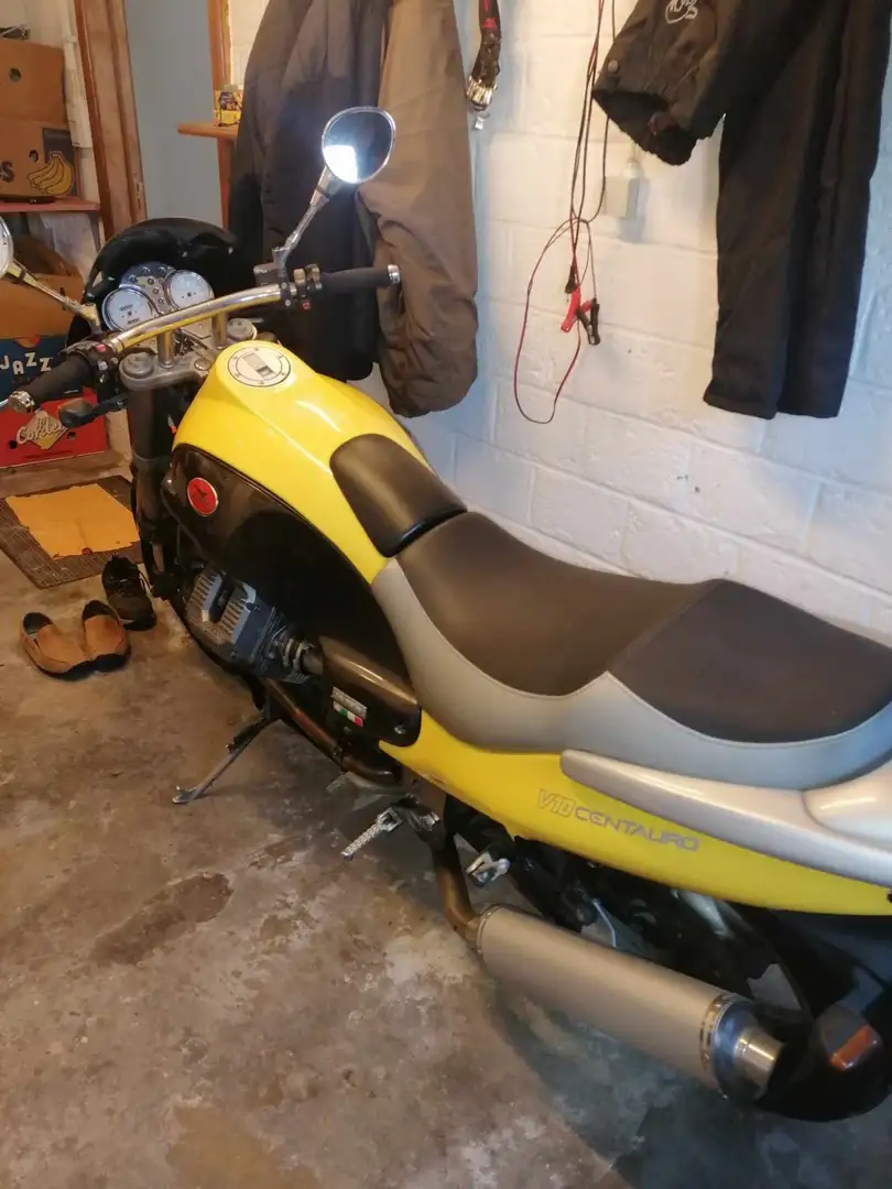 Moto Guzzi V 10 Żółty - 1