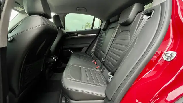 Alfa Romeo Stelvio view 12