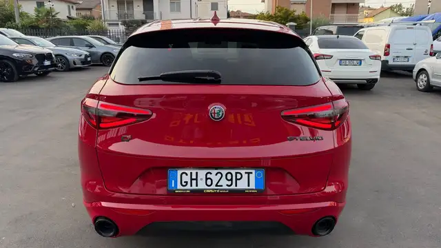 Alfa Romeo Stelvio view 8
