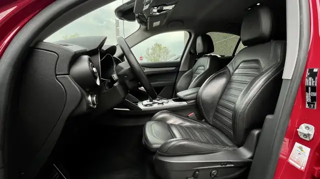 Alfa Romeo Stelvio view 11
