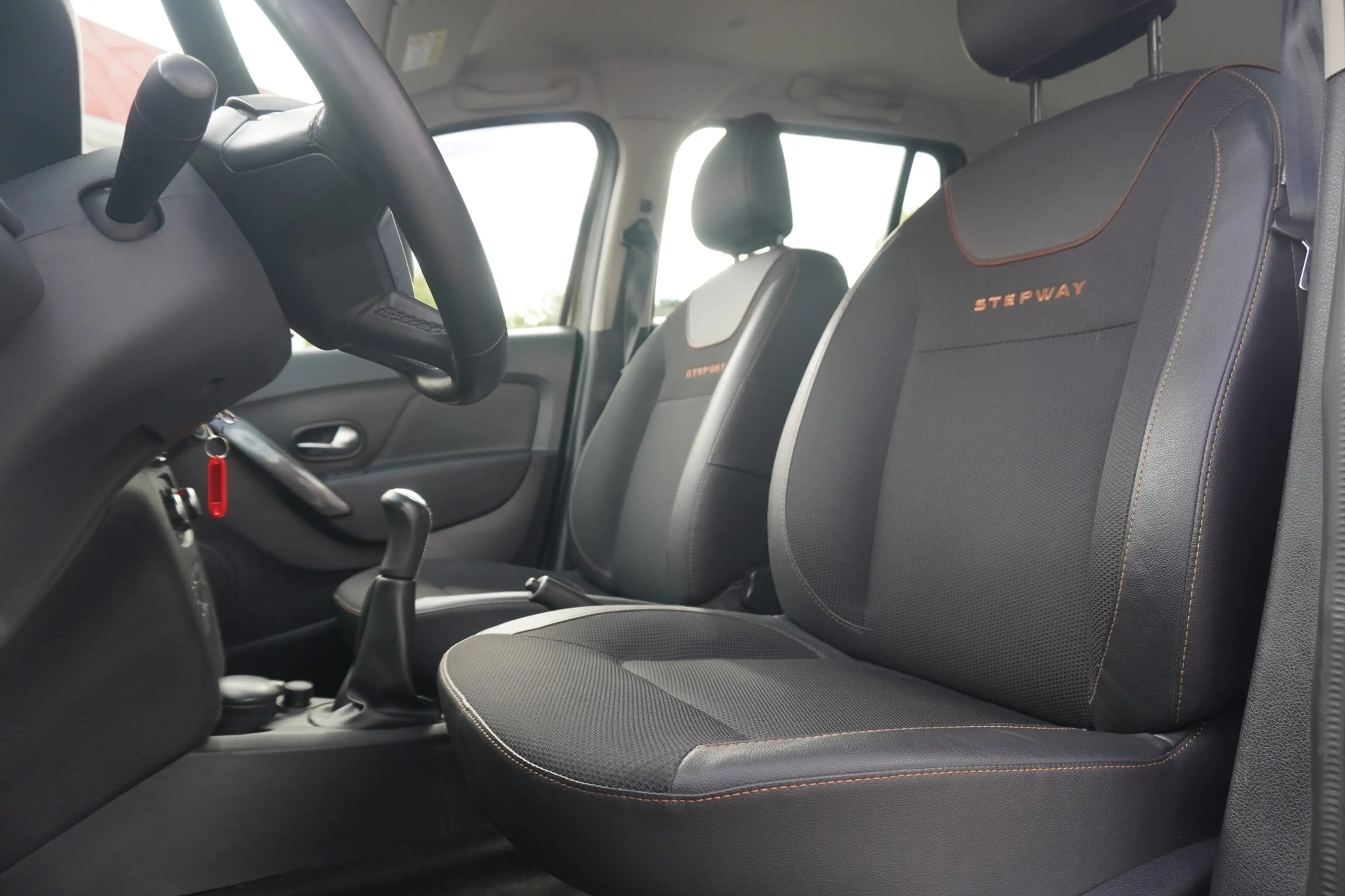 Dacia Logan II MCV Kombi 0.9 TCE Comfort Navi Tempomat — photo 11