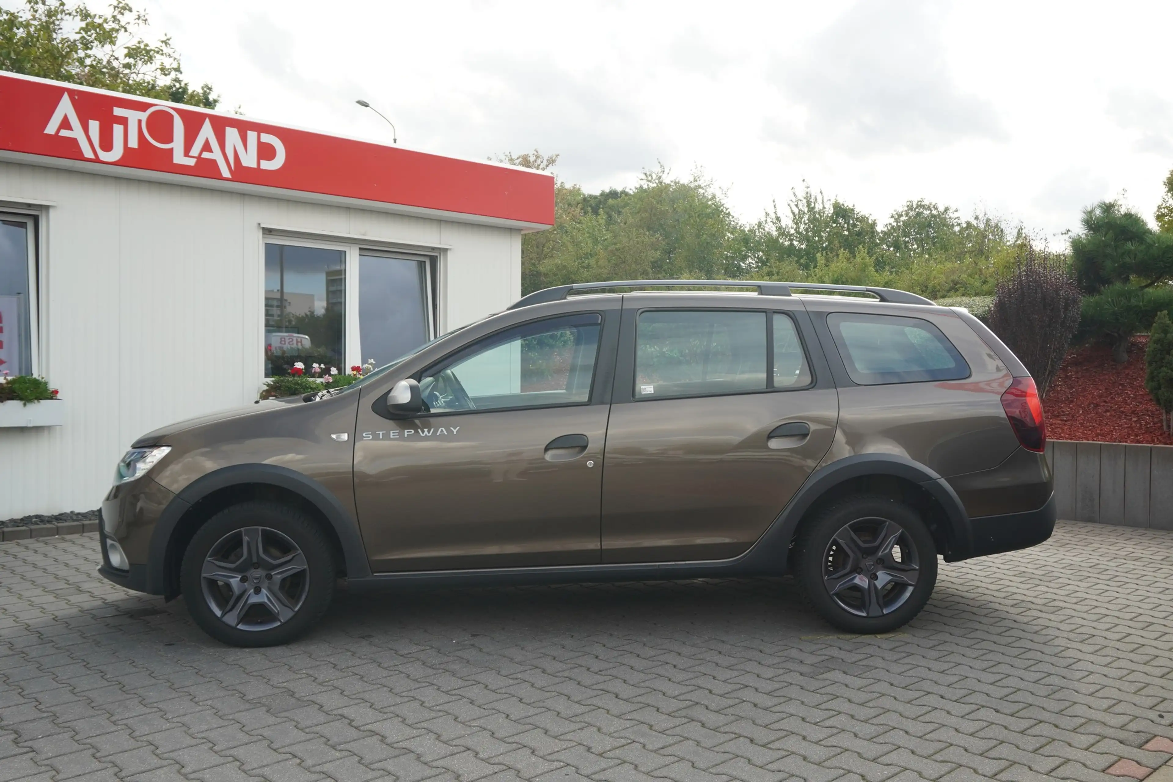 Dacia Logan II MCV Kombi 0.9 TCE Comfort Navi Tempomat — photo 3