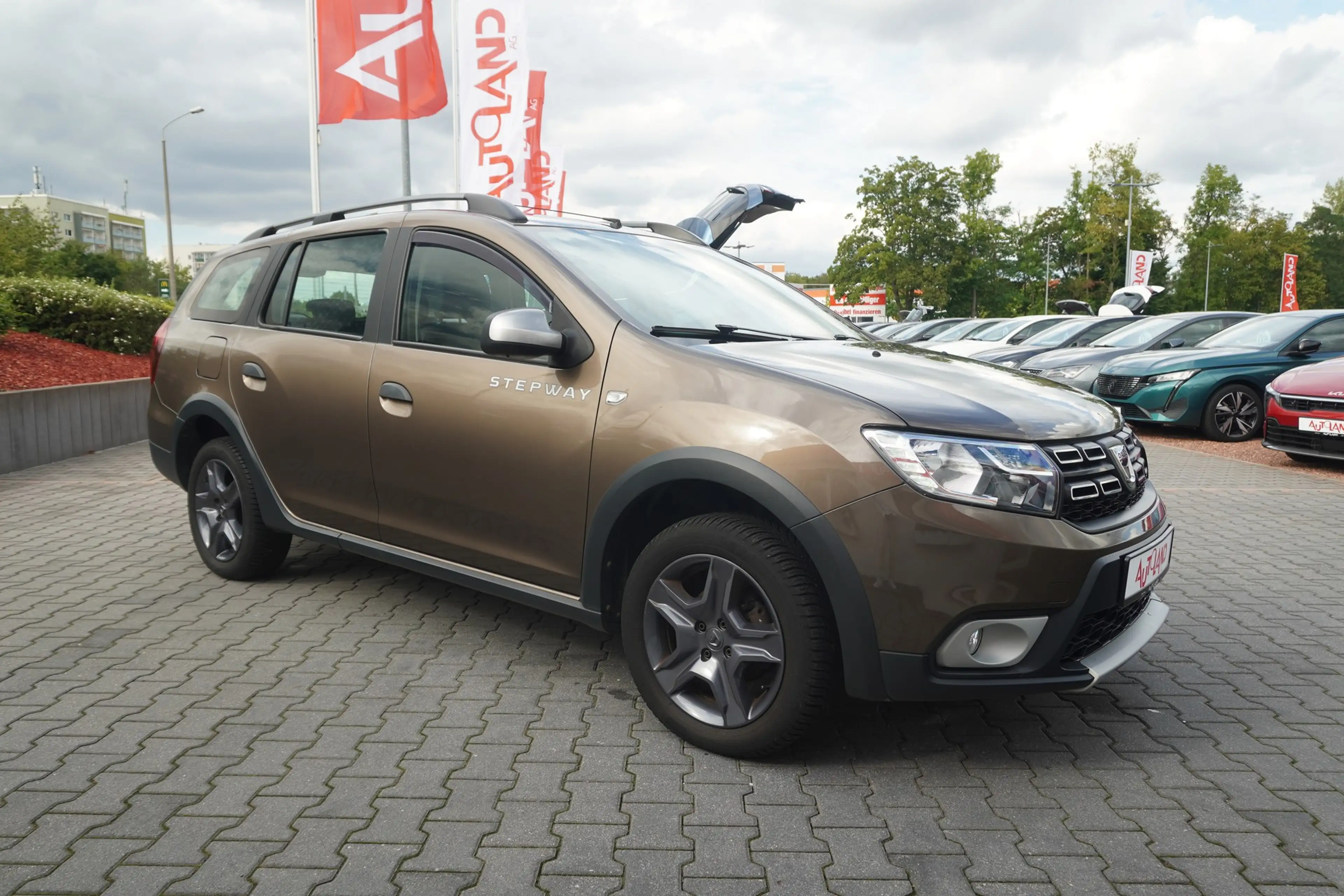 Dacia Logan II MCV Kombi 0.9 TCE Comfort Navi Tempomat — photo 7