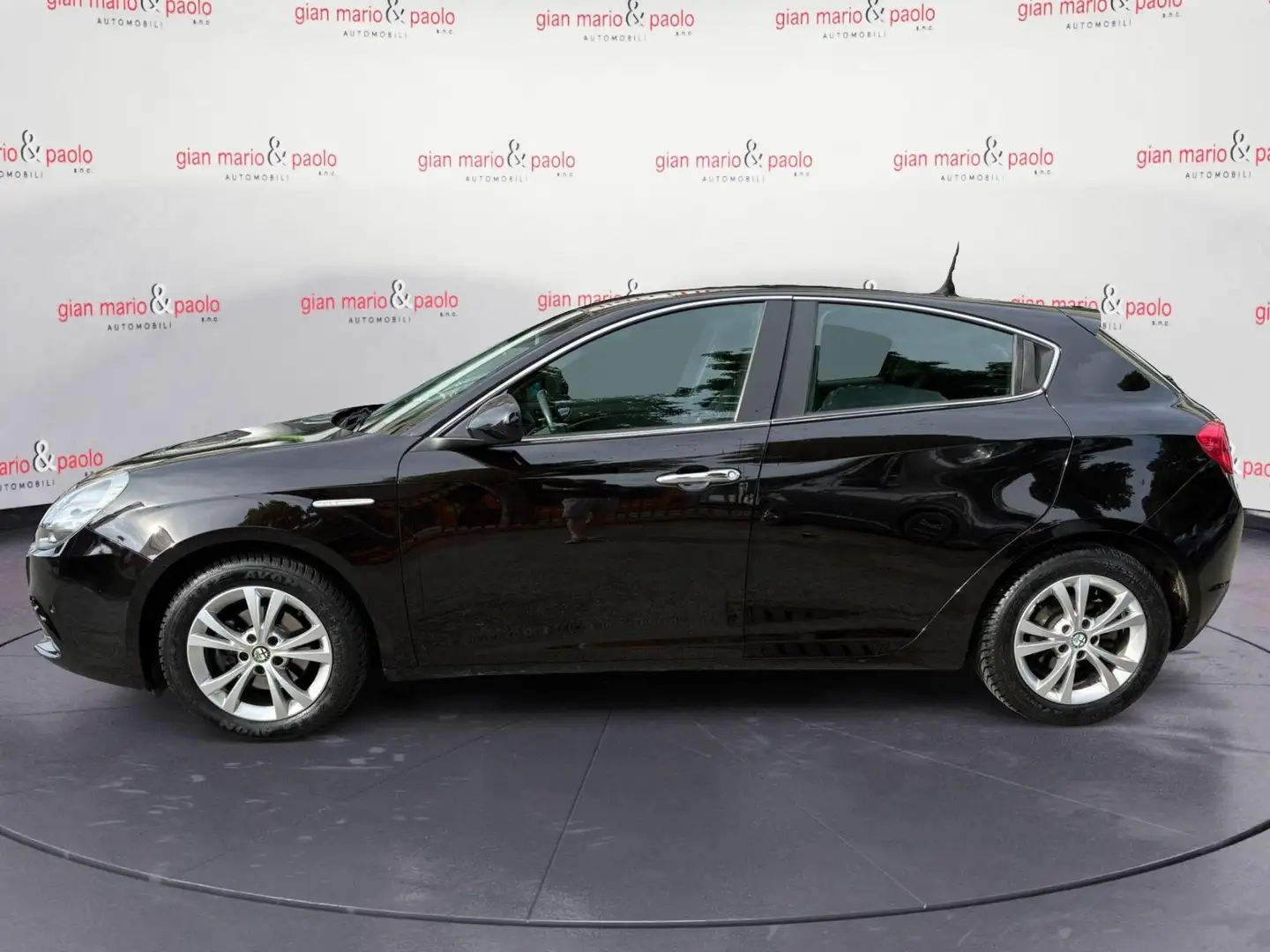 Alfa Romeo Giulietta 1.6 JTDm-2 120 CV Distinctive - 2