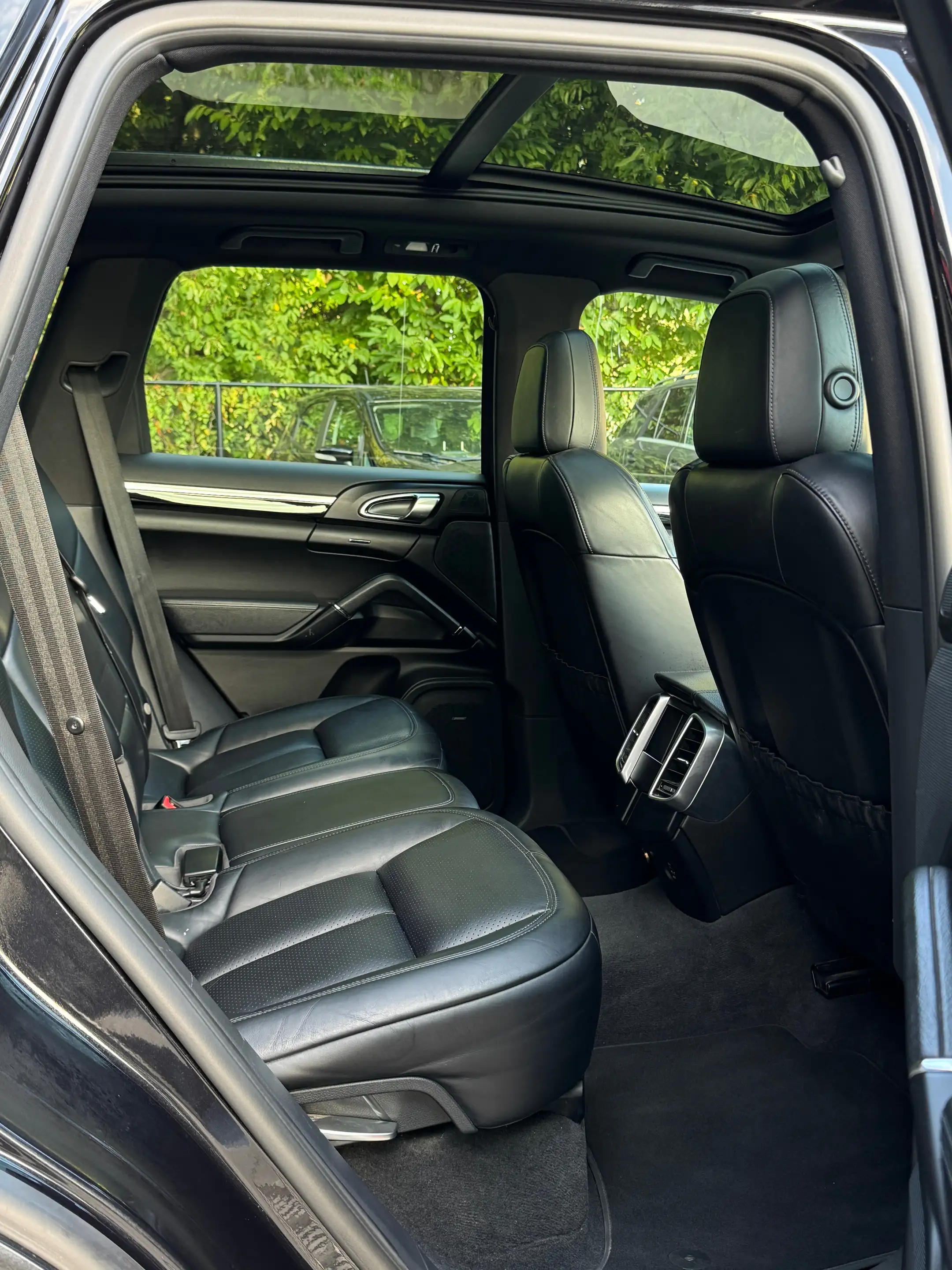 Porsche Cayenne 3.0 TD V6 Platinum Edition Tiptronic S — photo 11