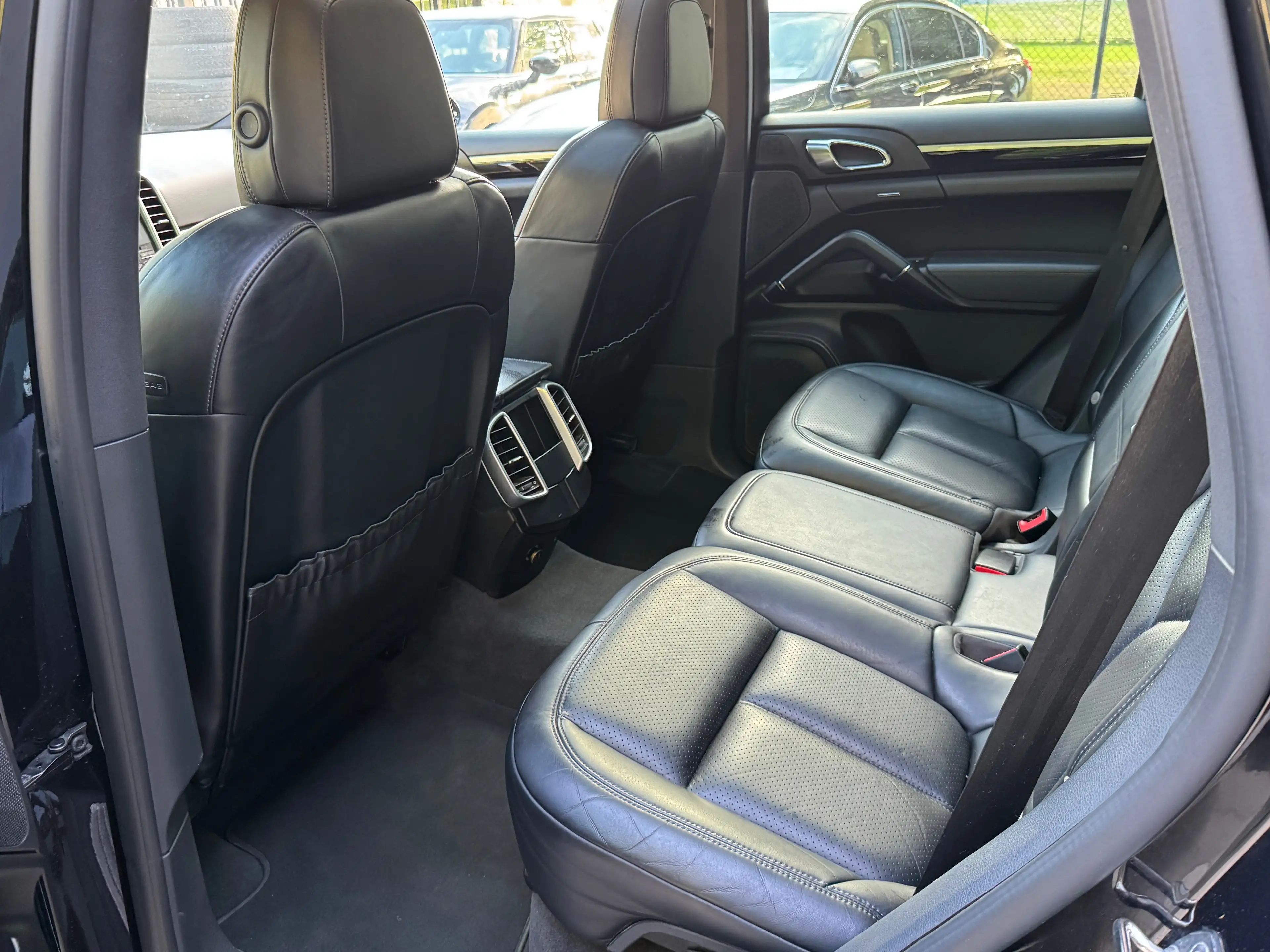 Porsche Cayenne 3.0 TD V6 Platinum Edition Tiptronic S — photo 12
