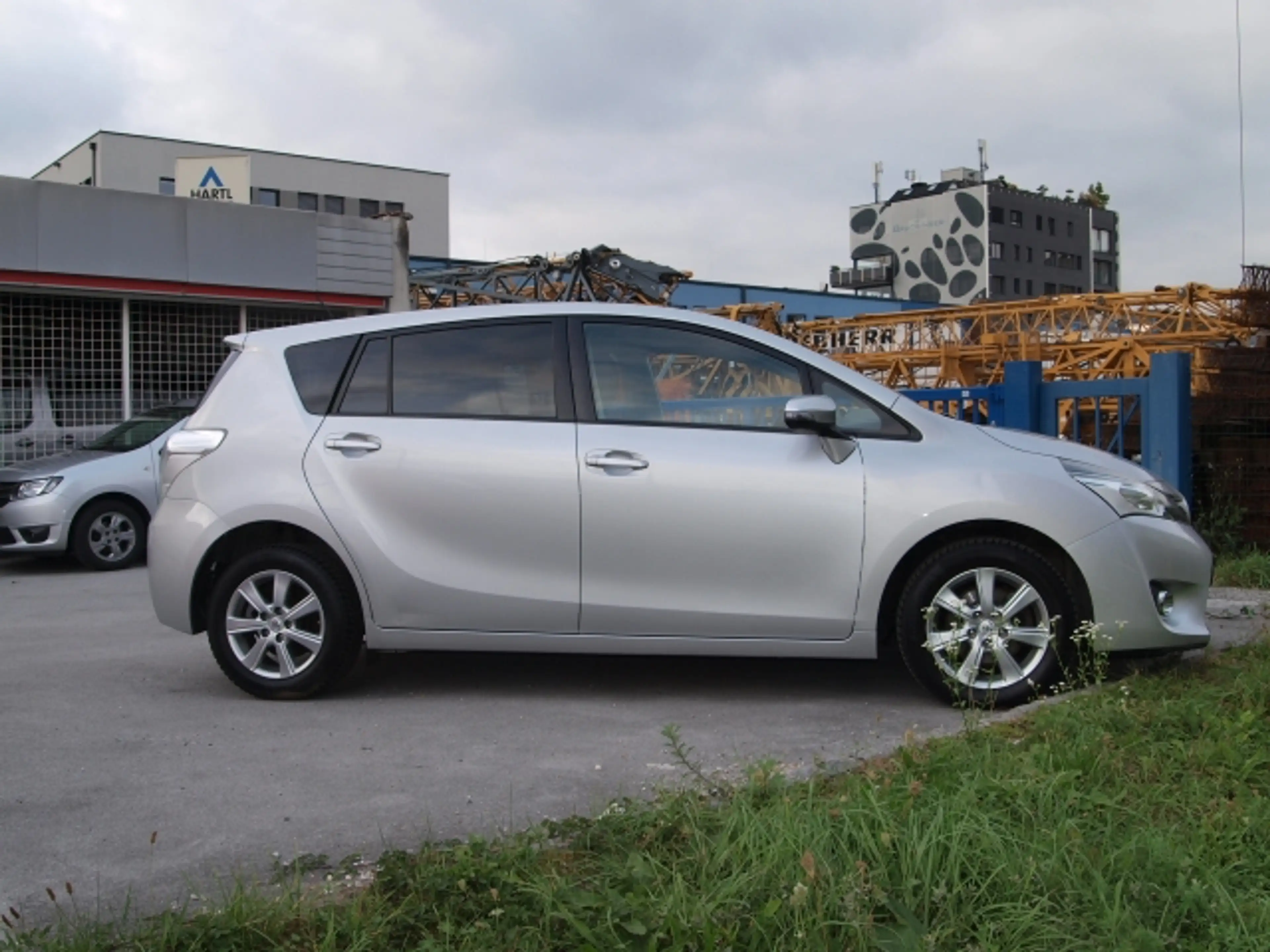 Toyota Verso Verso 1,6 D-4D Active — photo 4