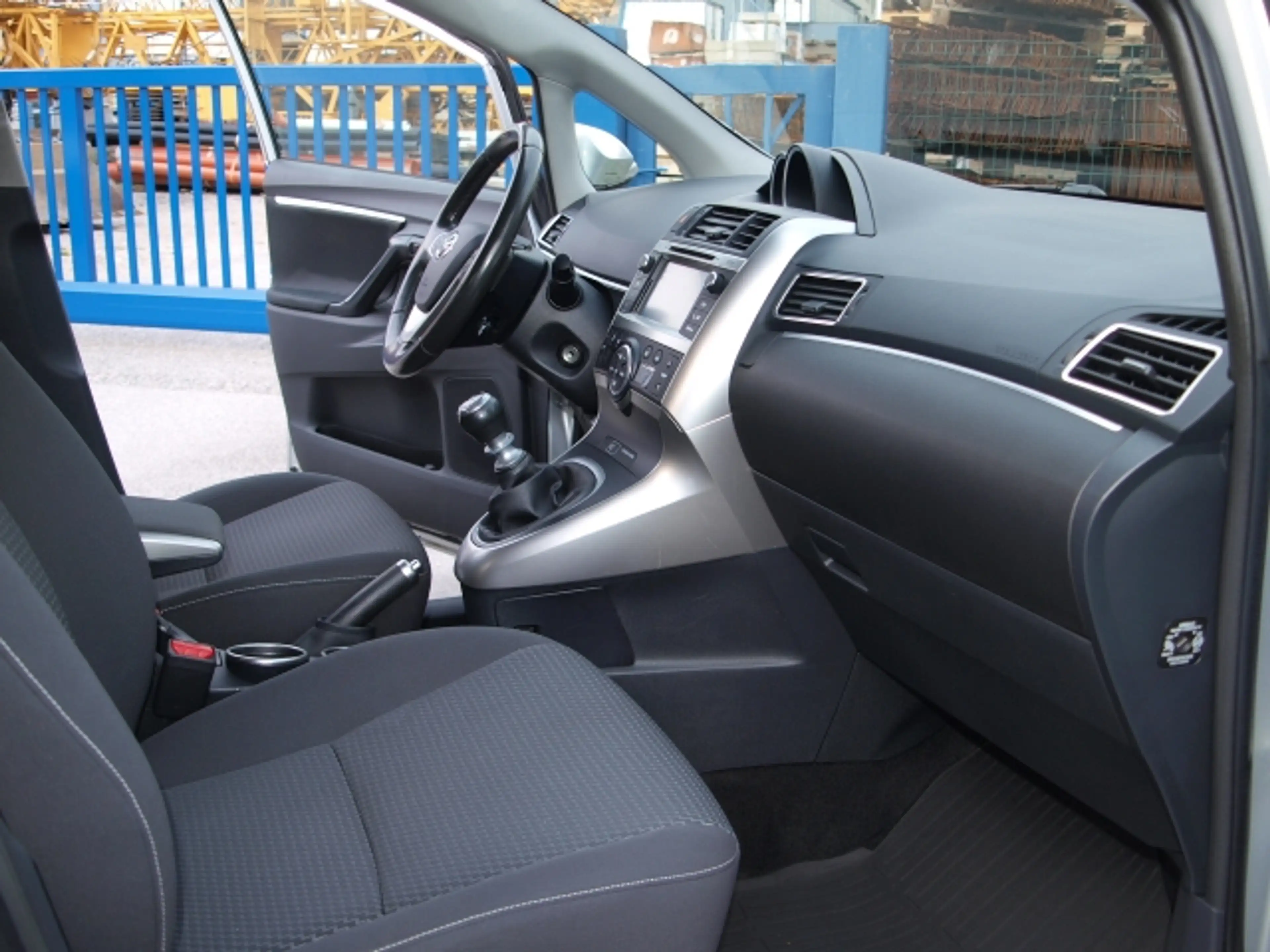 Toyota Verso Verso 1,6 D-4D Active — photo 9