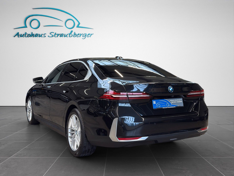 BMW 550 xe lim ACC 360° H/K KZU Memory HUD DrAss.Prof — photo 5