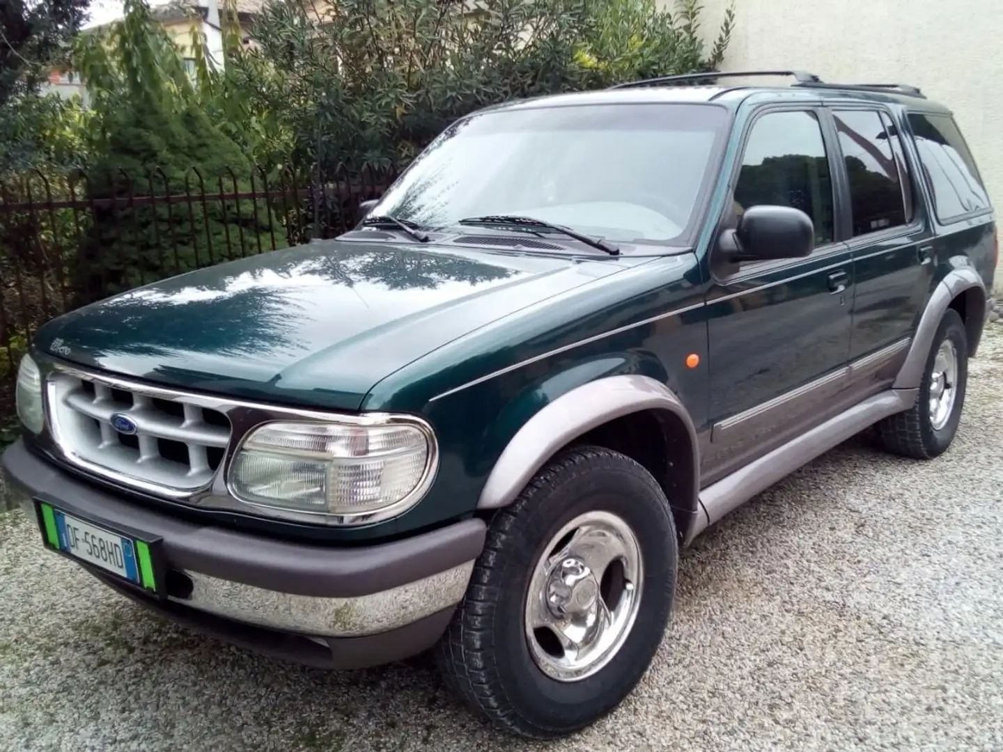 Ford Explorer 4.0 Verde - 1