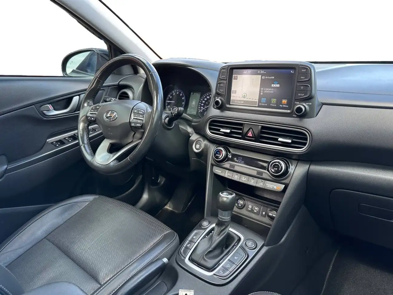 Hyundai KONA photo Hyundai KONA