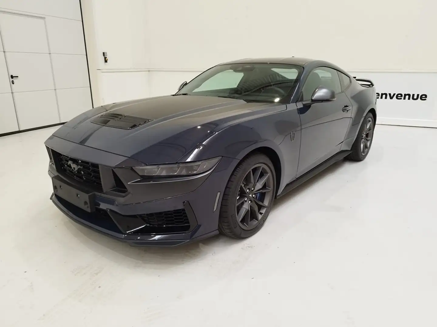 Ford Mustang * Dark Horse - V8 - Blue Ember - RECARO  * Blauw - 1
