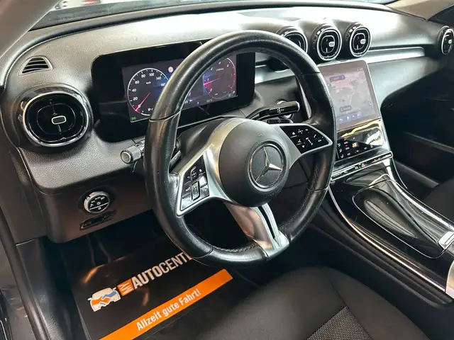 Mercedes-Benz C view 9