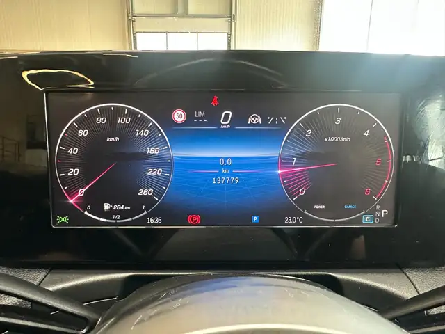 Mercedes-Benz C view 13