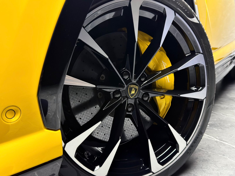 Lamborghini Urus HuD B&O PANO 23"  ANIMA 360 ACC — photo 6
