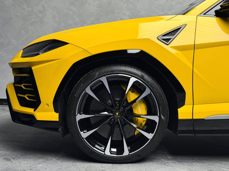 Lamborghini Urus HuD B&O PANO 23"  ANIMA 360 ACC — photo 15