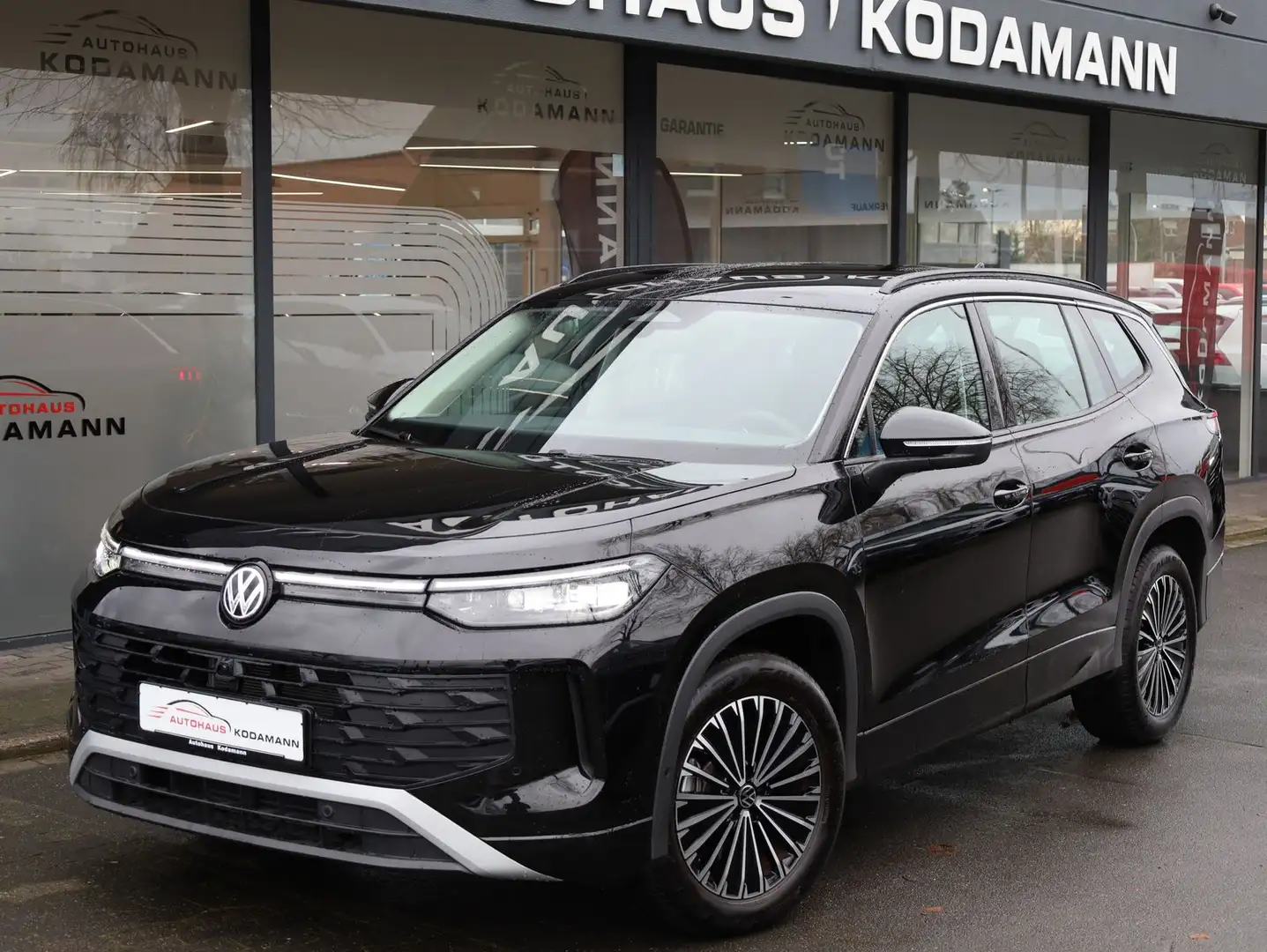 Volkswagen Tayron 1.5 eTSI Life*360°Cam*Virtual*AHK*7 Sitze Schwarz - 2