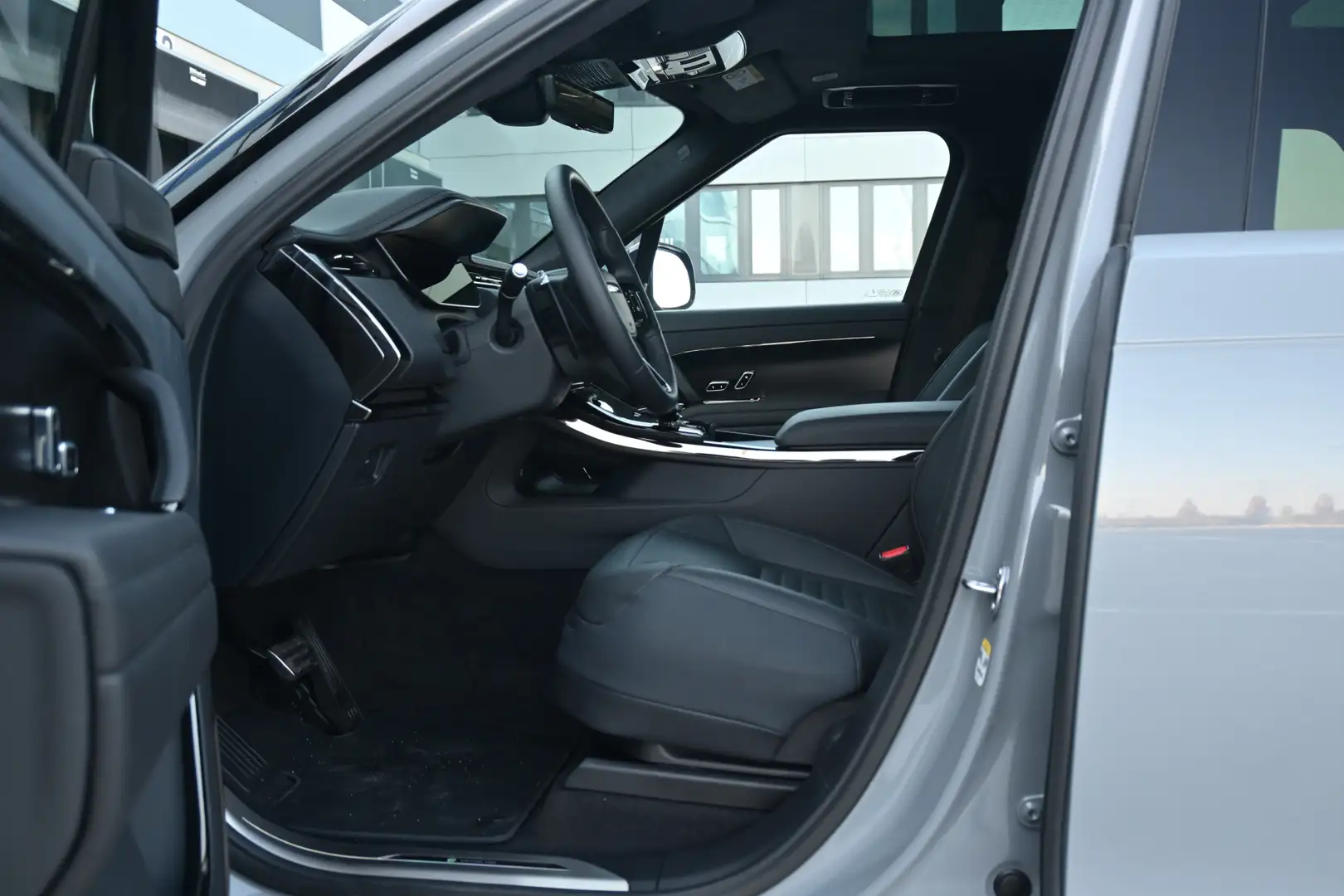 Land Rover Range Rover Sport 4.4 P635 SV Edition Two Gris - 2