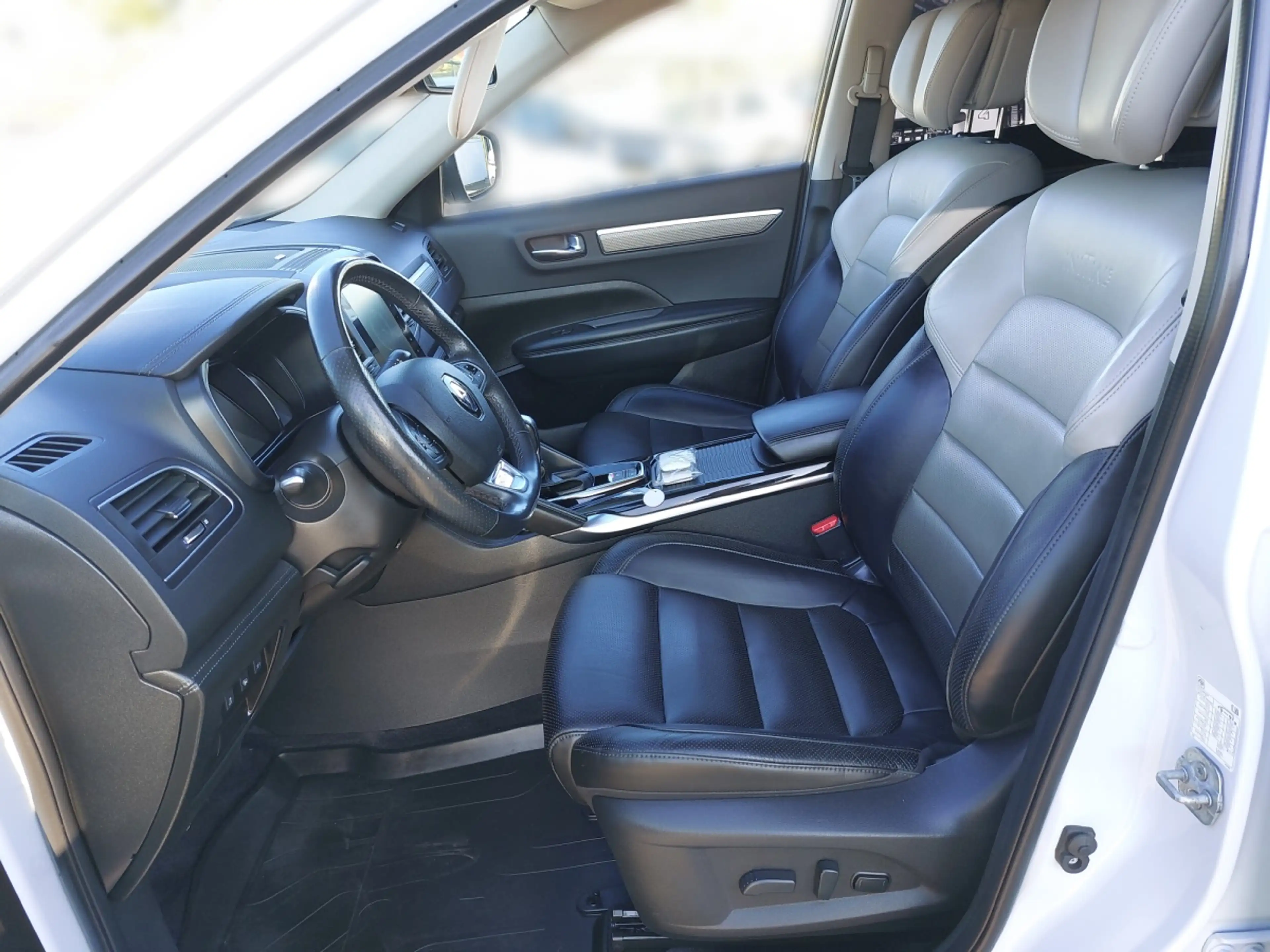 Renault Koleos dCi 175 4WD Initiale X-Tronic Aut. — photo 5
